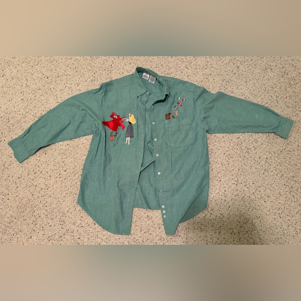 Vintage Rare Sleeping Beauty Disney Store Button Down size M